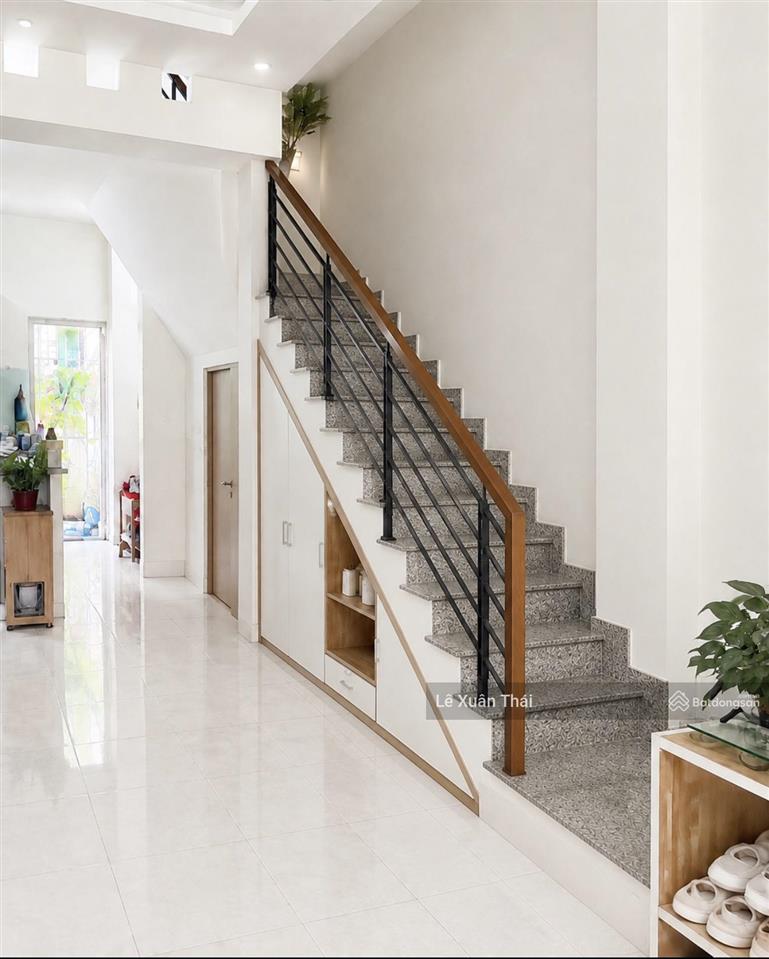 Hẻm 6m xe hơi vào nhà, lạc long quân q11, nhà chủ tự xây 48m2 x 3t full nội thất, ở ngay. giá 7.8tỷ