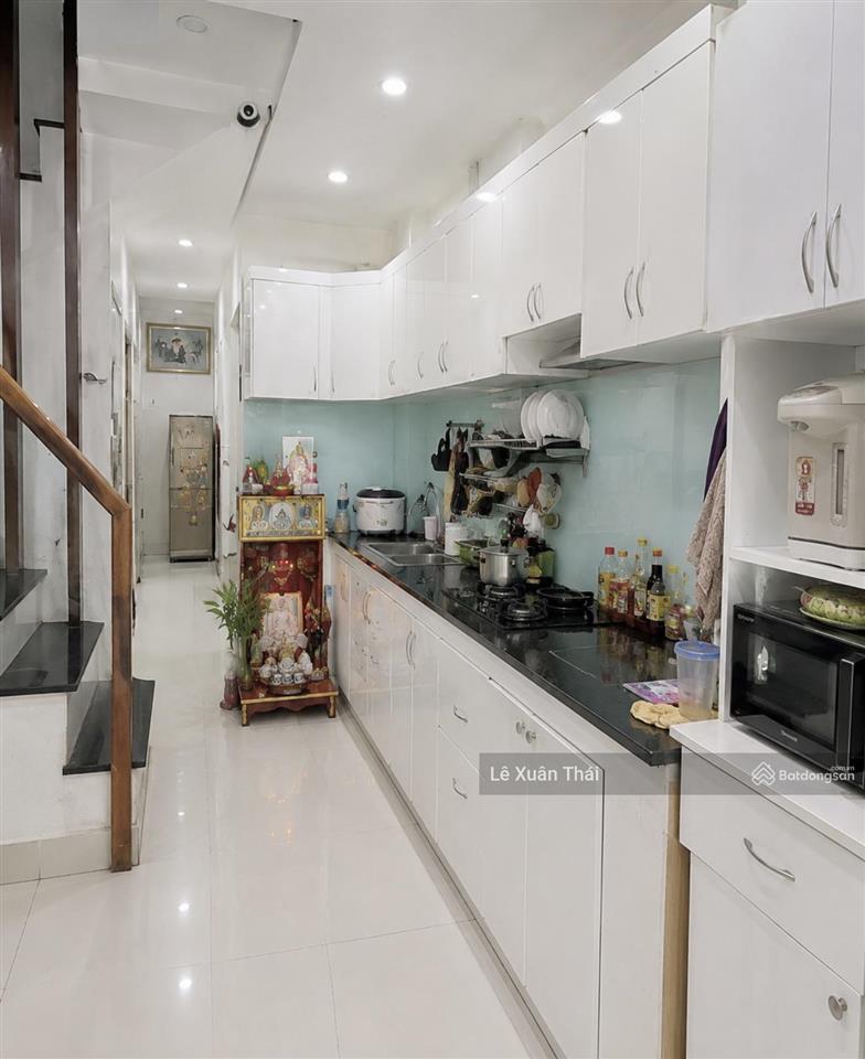 Nhà gần trục đường lê đại hành q11 46m2, hẻm thông, ô tô tới cửa nhỉnh 5 tỷ