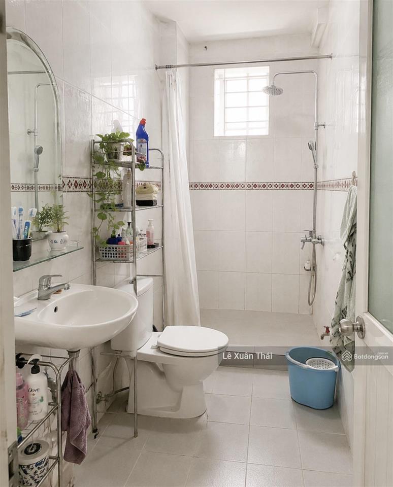 Sát mt gò xoài  bình tân, nhà 2t x 90m2  mt 7m, hẻm 3 xe hơi thông. chỉ 63tr/m2, gần chợ gò xoài