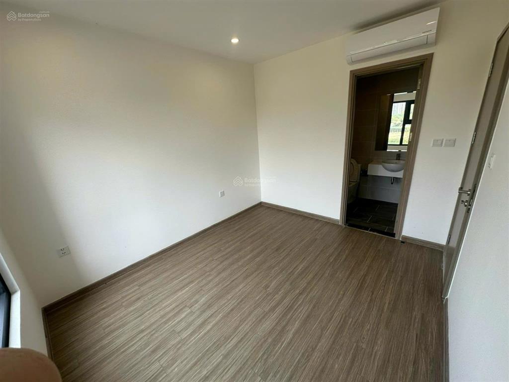 Trống sẵn cho thuê ch 2 phòng ngủ 2wc the origami  vinhomes grand park, có pass