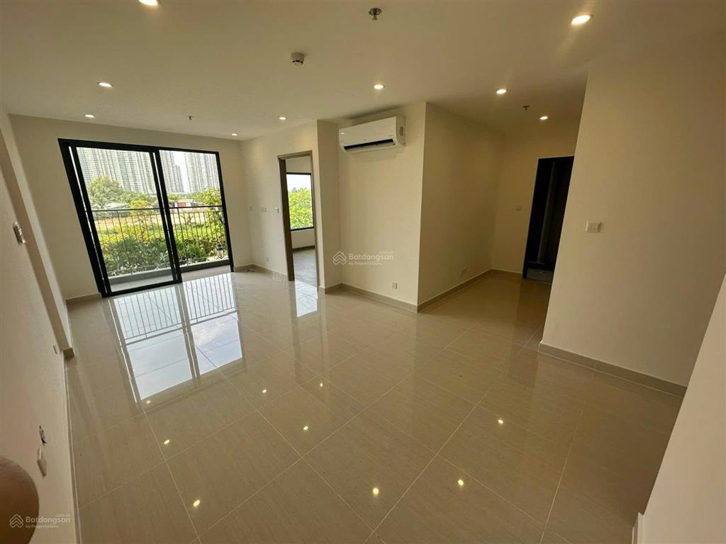 Trống sẵn cho thuê ch 2 phòng ngủ 2wc the origami  vinhomes grand park, có pass
