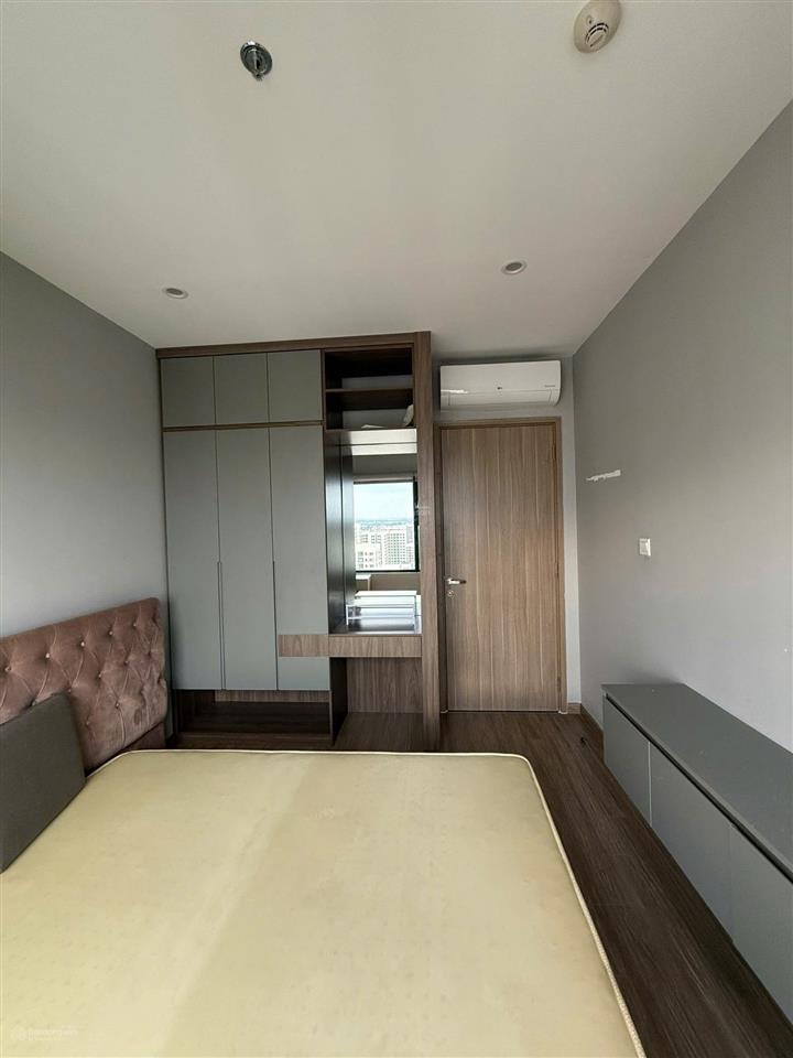 Cho thuê 1 phòng ngủ+ full nội thất đẹp vinhomes grand park  trống sẵn, có thể vào liền