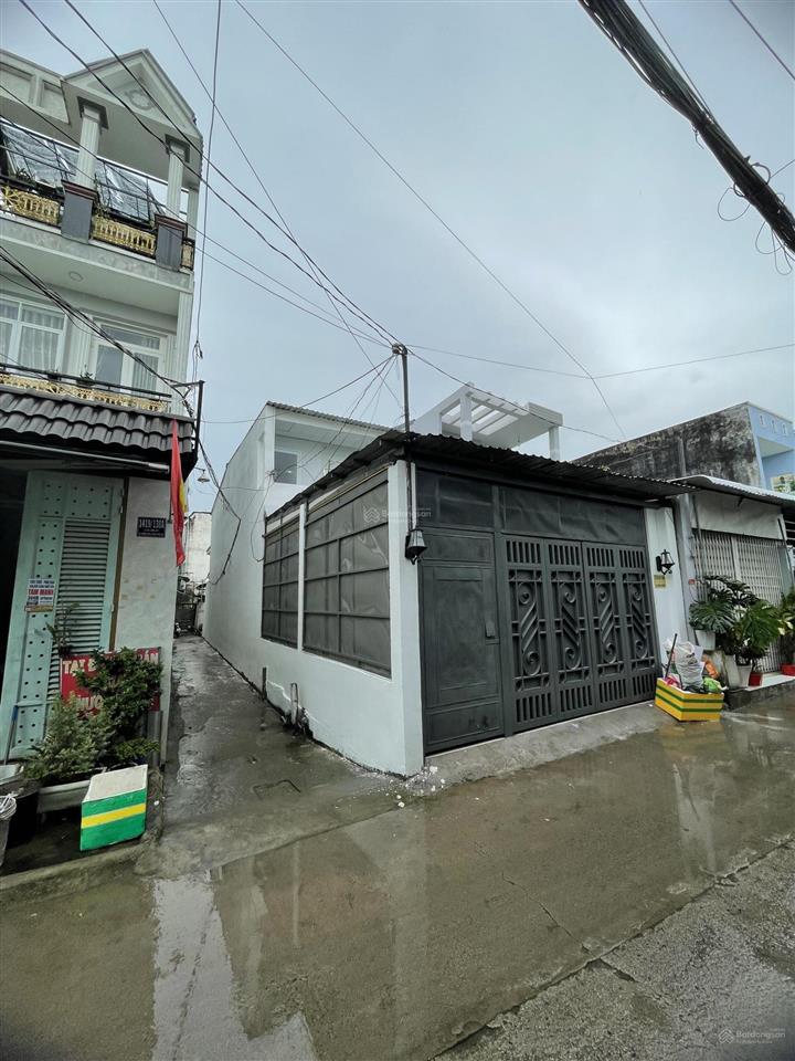 Bán nhà riêng tại lê văn lương, 5,87 tỷ, 110m2, giá tốt chỉ với 3pn, 2wc