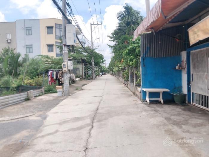 Bán nhà riêng tại lê văn lương, 5,87 tỷ, 110m2, giá tốt chỉ với 3pn, 2wc