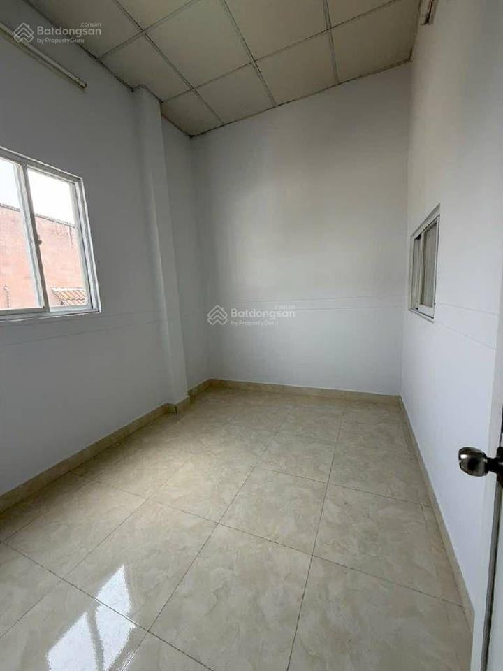 Bán nhà riêng tại lê văn lương, 1,4 tỷ, 28m2, 2pn, 2wc, pháp lý đầy đủ. nhà trống nhận nhà ngay.