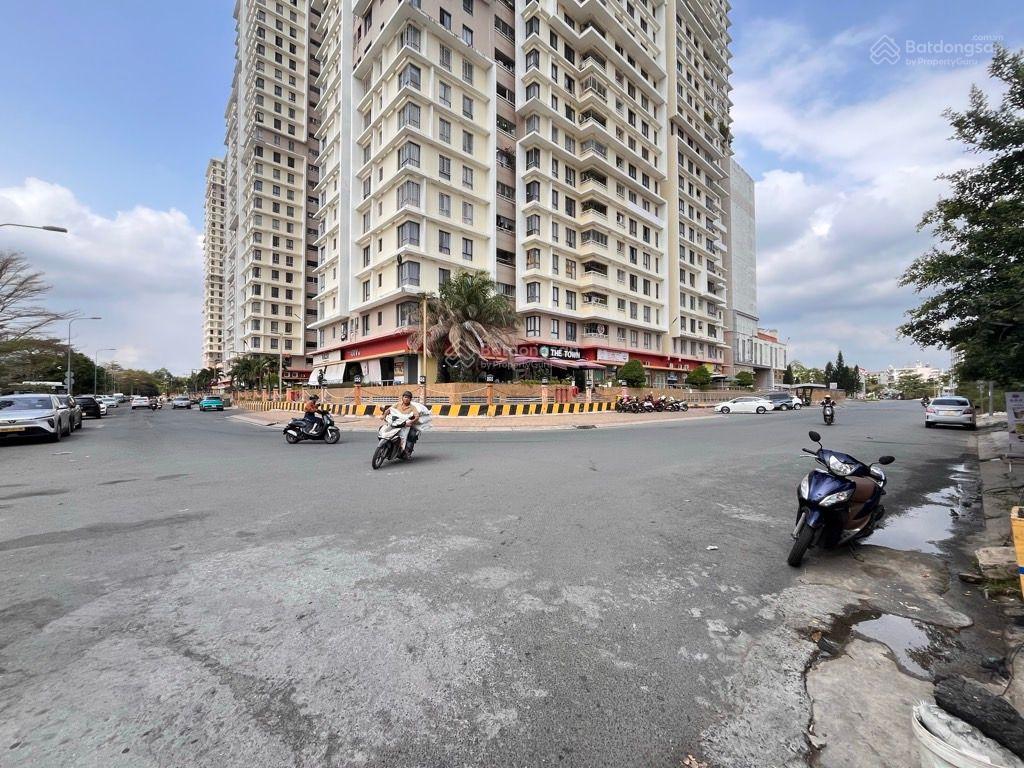 Bán nhà riêng tại phạm hữu lầu, 4,19 tỷ. thiết kế trệt lững. có 3pn 2wc. ngay cc era đức khải