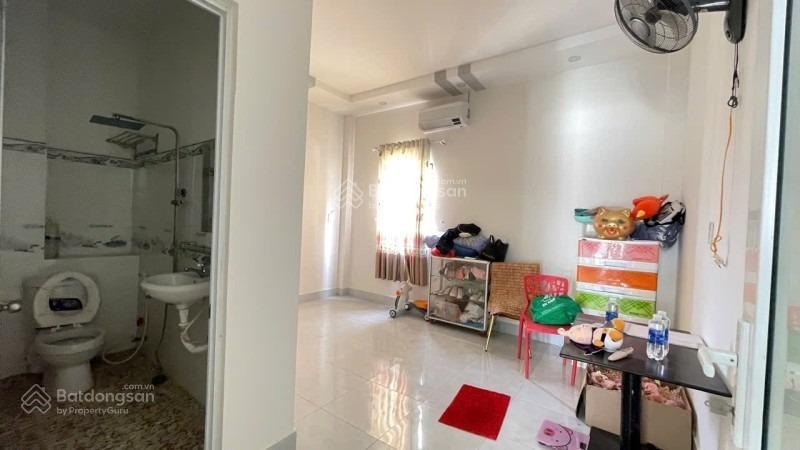 Bán nhà lâm thị hố 70m2 giá chỉ 5.7 tỷ thương lượng mạnh