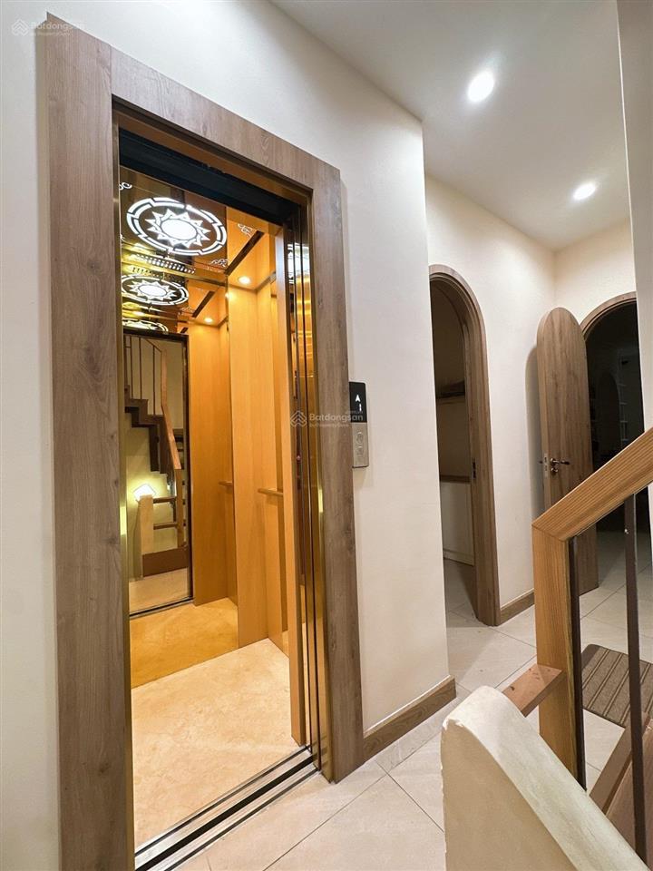 Chdv 20 phòng nguyễn cửu vân bình thạnh 200m2 (9x22m ) hđt 6.500$/th sát q1 giá 45 tỷ.