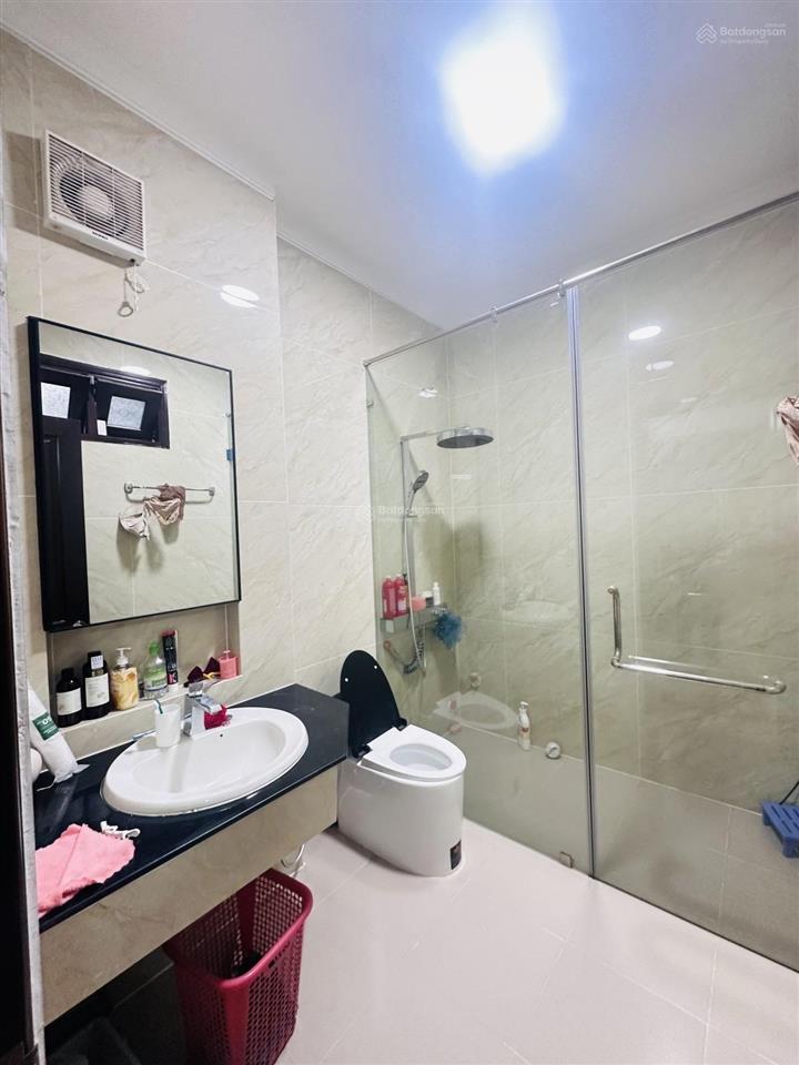 Chdv 20 phòng nguyễn cửu vân bình thạnh 200m2 (9x22m ) hđt 6.500$/th sát q1 giá 45 tỷ.