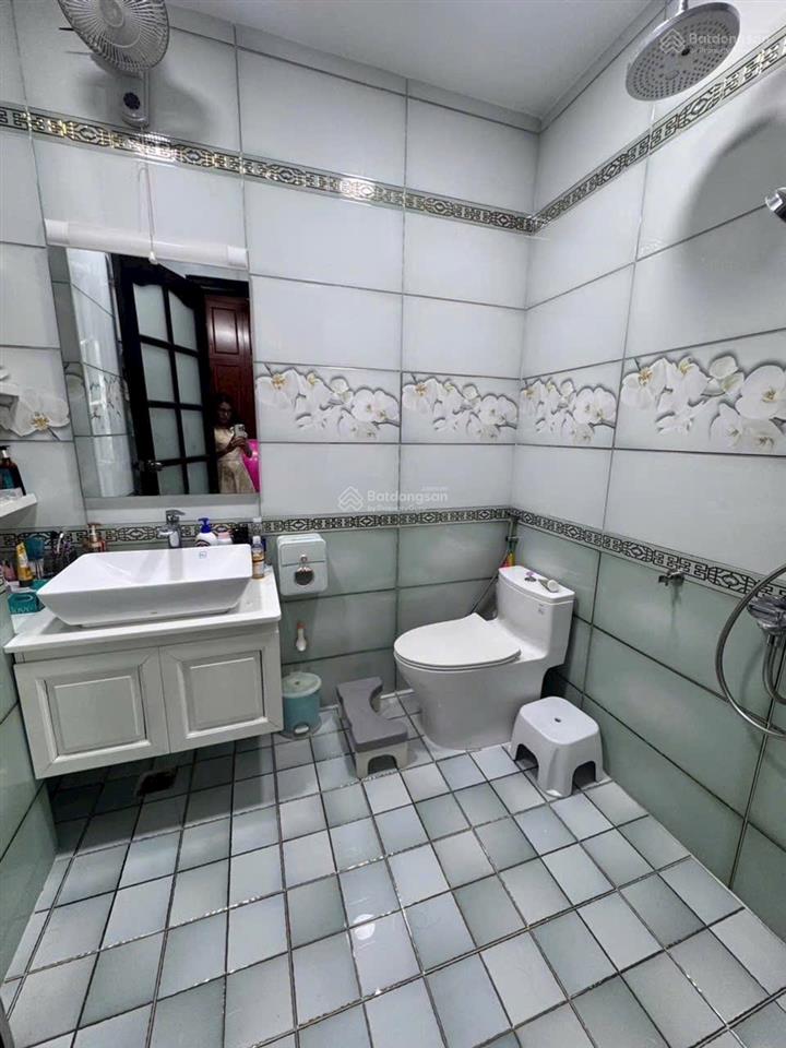 Giảm sốc 2,5 tỷ | biệt thự lô góc nguyễn cửu vân, bình thạnh, 4 tầng , 74m2, chỉ 22.5 tỷ.