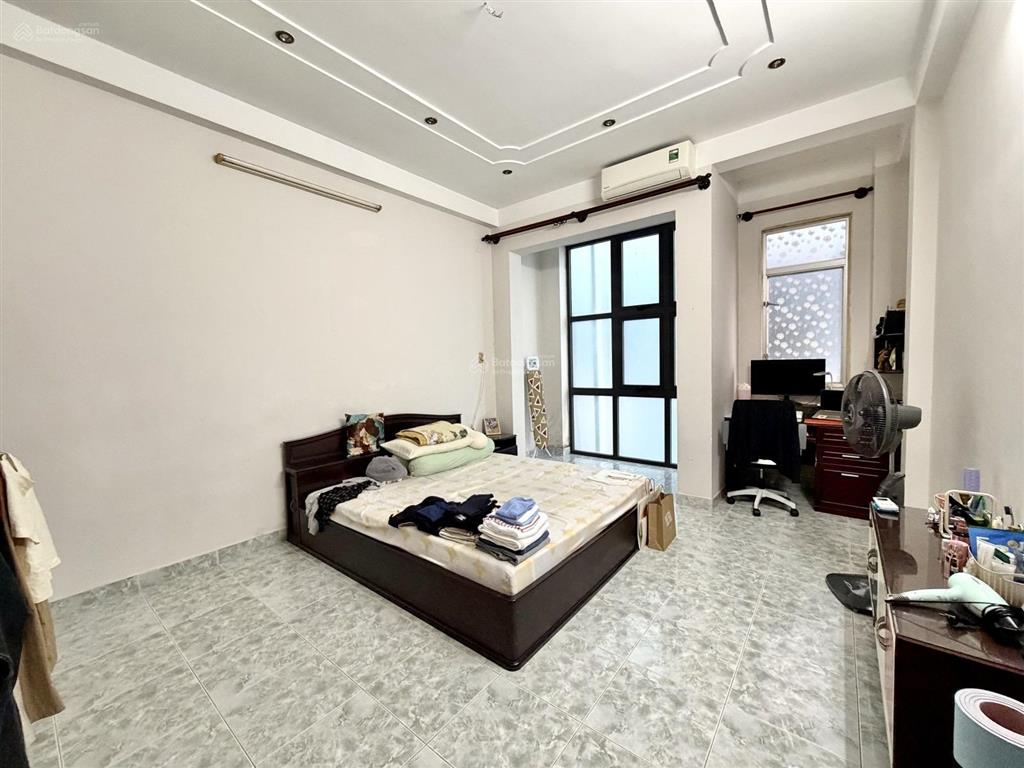 Mặt tiền phân lô công viên nguyên hồng 75m²  gara ô tô  kinh doanh văn phòng  15.8 tỷ tl.