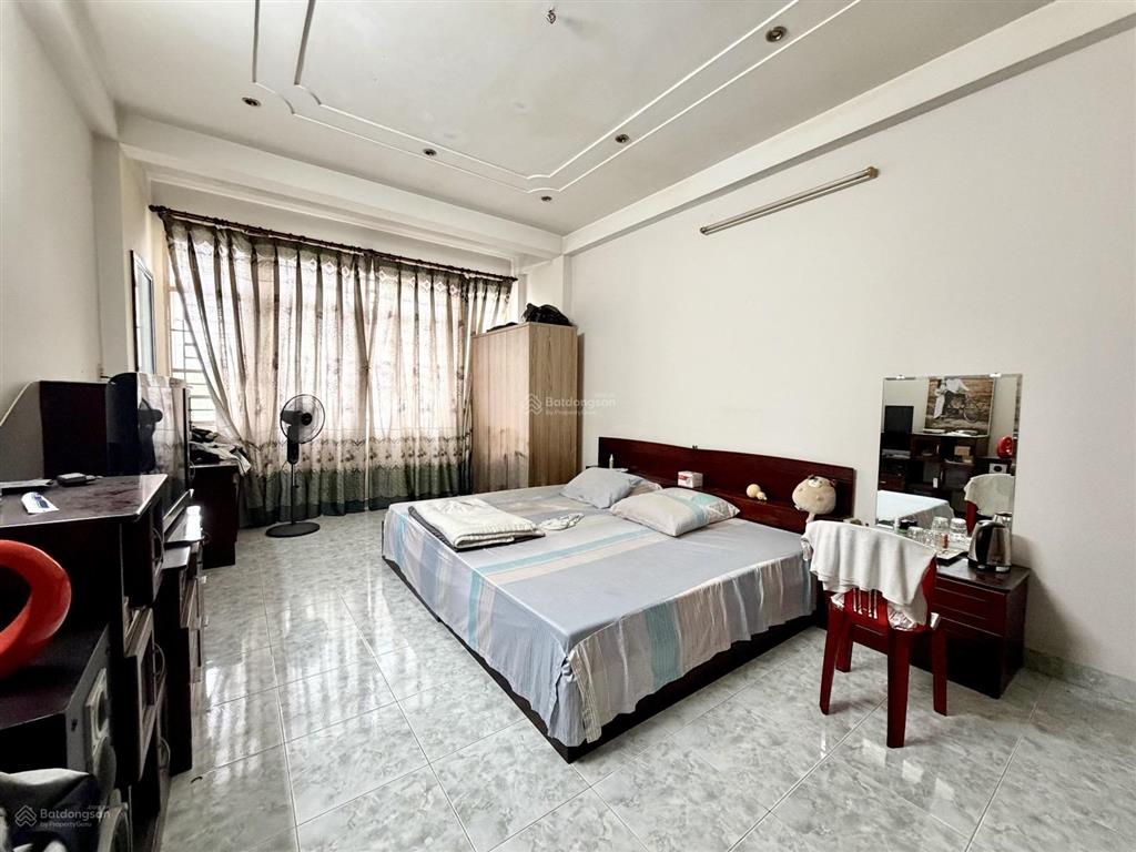 Mặt tiền phân lô công viên nguyên hồng 75m²  gara ô tô  kinh doanh văn phòng  15.8 tỷ tl.
