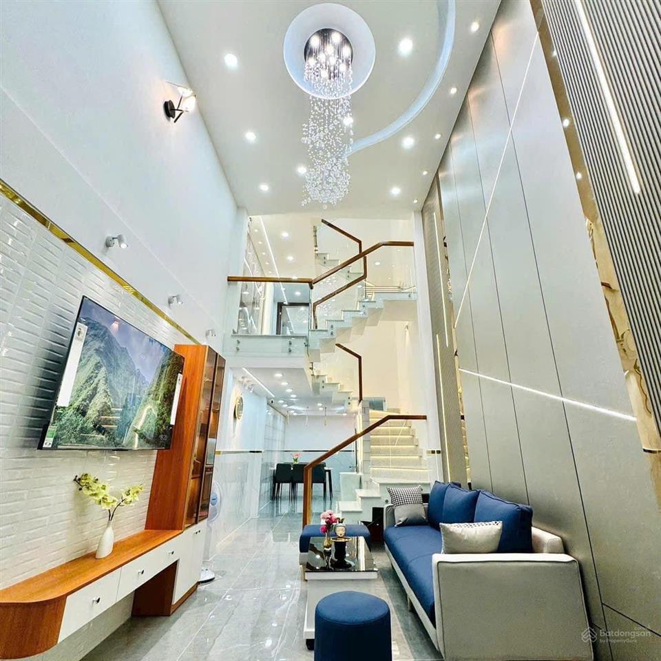 Chính chủ cần bán ngộp ra căn đẹp trần quốc thảo, p14, q3, 60m2,giá 3 tỷ 650, sổ hồng riêng