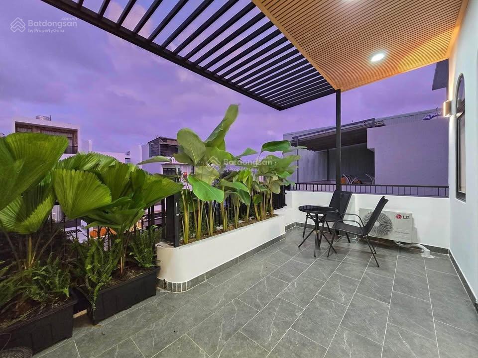 Cần tiền gấp cần bán căn chính chủ nguyễn thị thập p. bình thuận q7, 100m2, sổ hồng riêng