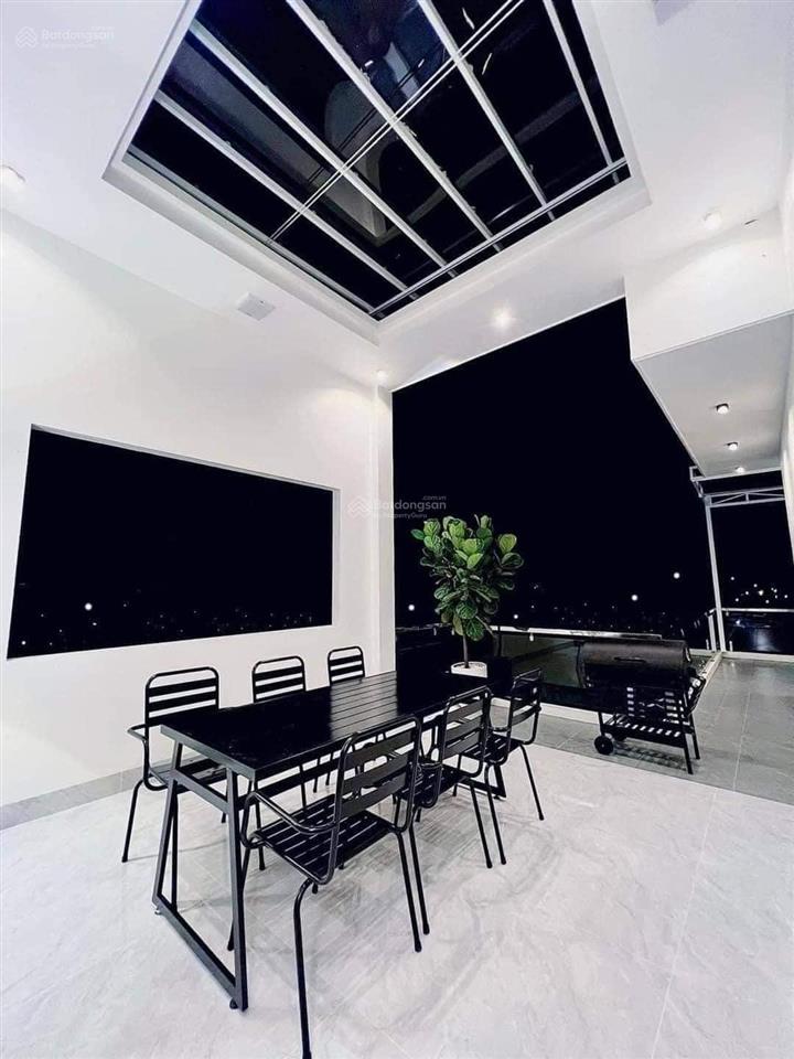 Chính chủ bán ra căn chính chủ đẹp nguyễn hữu thọ, p. tân phong, q7, 71m2,giá 2 tỷ140,sổ hồng riêng