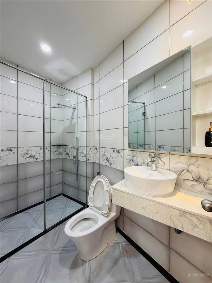 Chính chủ cần bán gấp căn đinh công tráng p tân định q1, 70m2, sổ hồng riêng