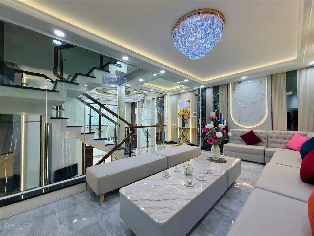 Chính chủ cần bán gấp căn đinh công tráng p tân định q1, 70m2, sổ hồng riêng
