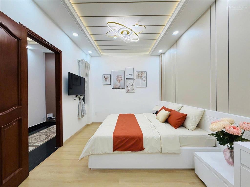 Chính chủ cần bán gấp căn đinh công tráng p tân định q1, 70m2, sổ hồng riêng