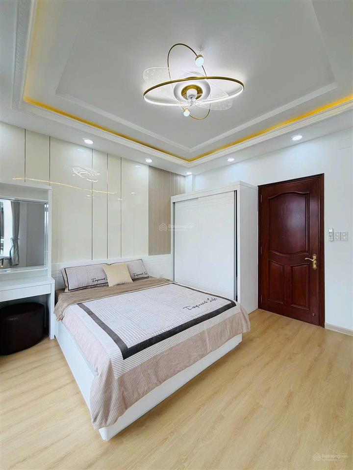 Chính chủ cần bán gấp căn đinh công tráng p tân định q1, 70m2, sổ hồng riêng