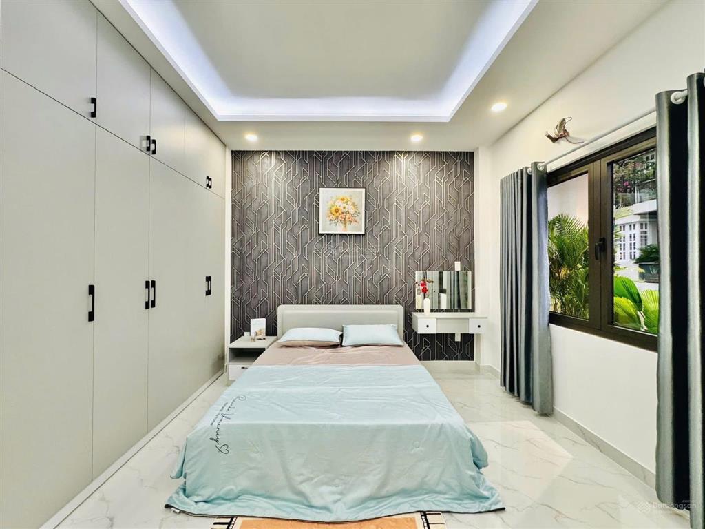 Chú 2 cuối tháng đi định cư bán gấp căn trần minh quyền p. vườn lài q10,75m2,giá 4ty2,sổ hồng riêng