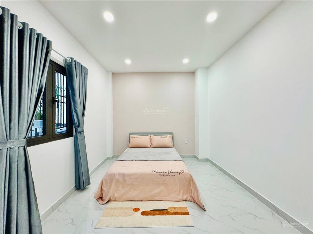 Chú 2 cuối tháng đi định cư bán gấp căn trần minh quyền p. vườn lài q10,75m2,giá 4ty2,sổ hồng riêng