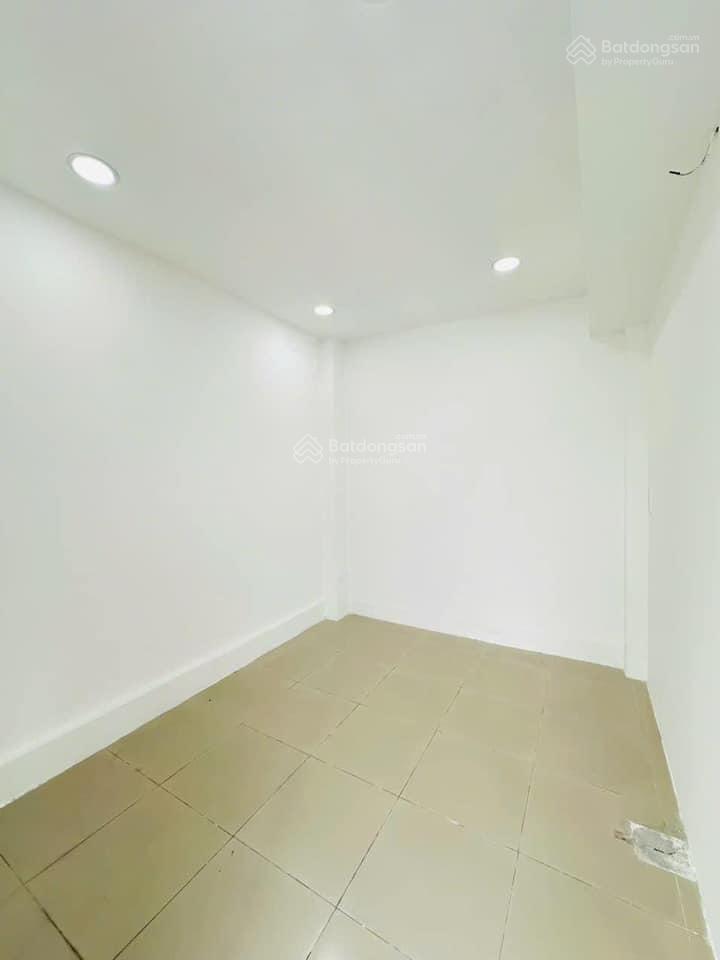 Chính chủ cần bán gấp căn mới xây ngay đoàn văn bơ, p9, q4, 82m2,giá 4ty650, sổ hồng riêng