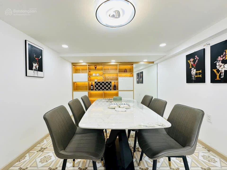 Chính chủ cần bán gấp căn mới xây ngay đoàn văn bơ, p9, q4, 82m2,giá 4ty650, sổ hồng riêng