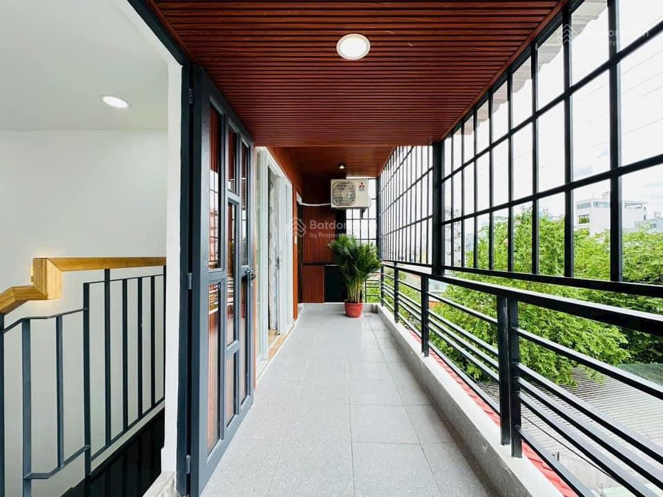 Chính chủ cần bán gấp căn mới xây ngay đoàn văn bơ, p9, q4, 82m2,giá 4ty650, sổ hồng riêng