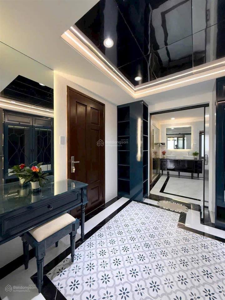Nhà chính chủ thiết kế siêu đẹp cần bán ra căn trần văn đang, p10, q3,95m2,giá 5ty360 sổ hồng riêng
