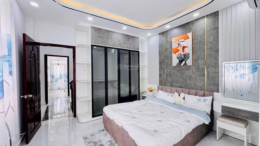 Chính chủ kẹt vốn cần bán gấp ra căn đề thám, p. cô giang q1, 74m2 sổ hồng riêng