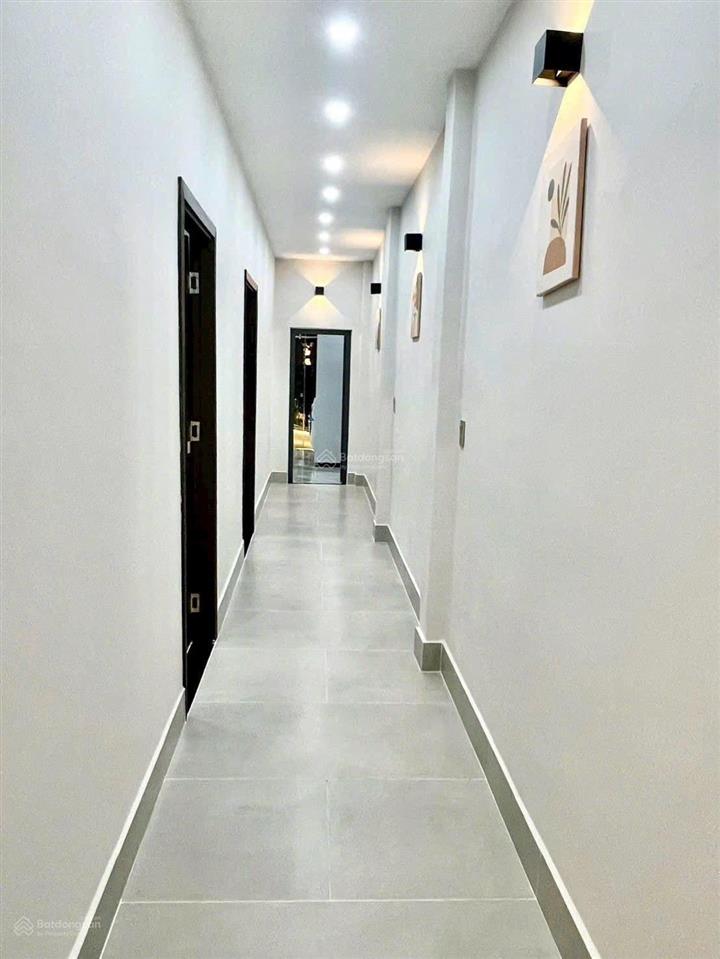 Bán nhà riêng tại trường sơn,p hoà hưng, quận 10, 4,29 tỷ, 73 m2, view đẹp, uy tín,sổ hồng riêng