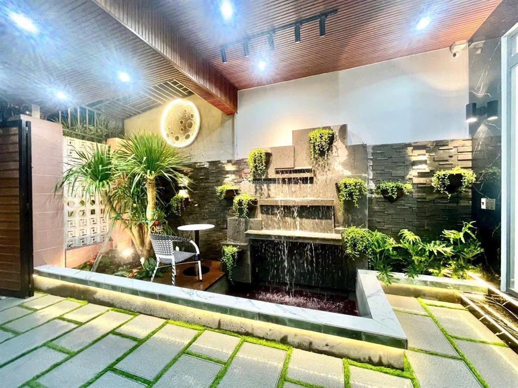 Bán nhà riêng tại trường sơn,p hoà hưng, quận 10, 4,29 tỷ, 73 m2, view đẹp, uy tín,sổ hồng riêng