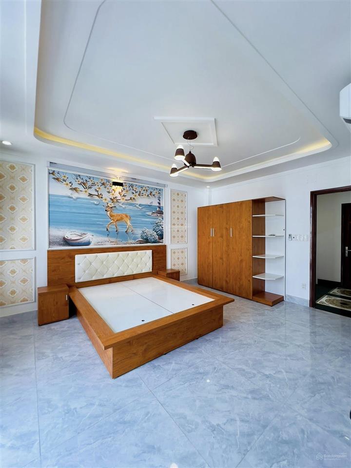 Chính chủ cần bán gấp ra căn nguyễn thị định, p thạnh mỹ lợi thủ đức, 82.5m2,giá 4tỷ5,sổ hồng riêng