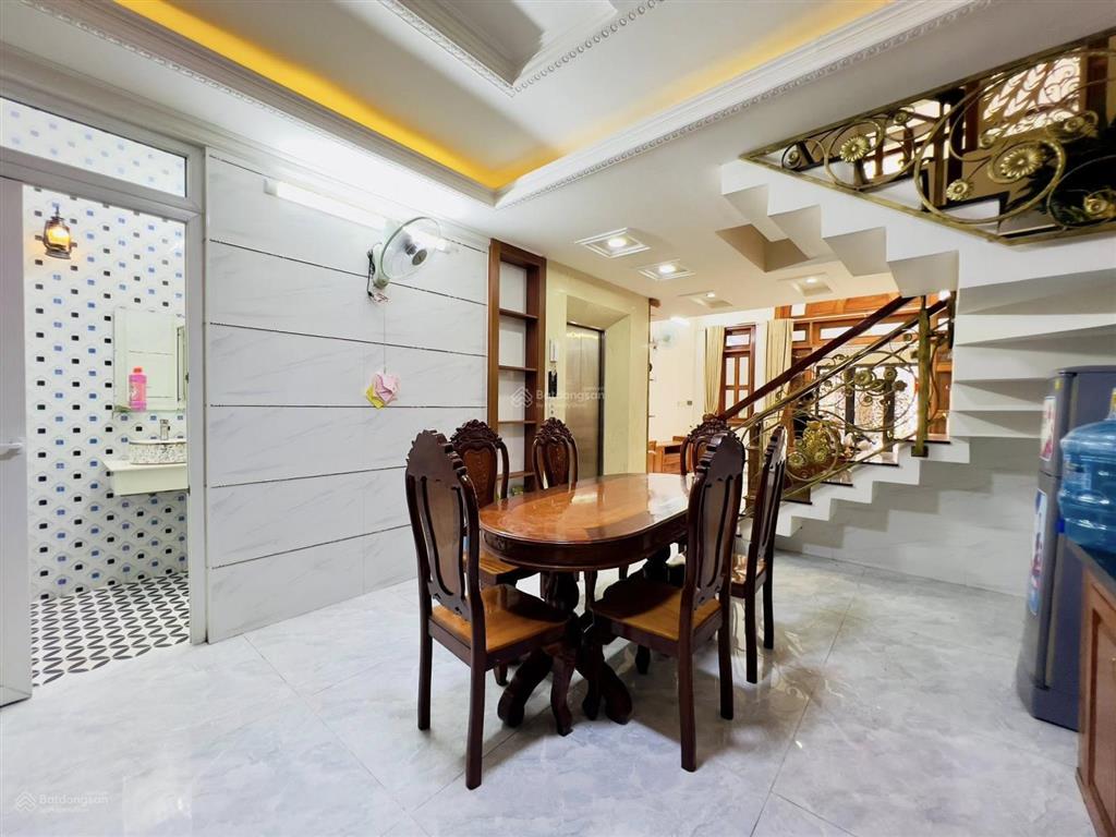 Chính chủ cần bán gấp ra căn nguyễn thị định, p thạnh mỹ lợi thủ đức, 82.5m2,giá 4tỷ5,sổ hồng riêng