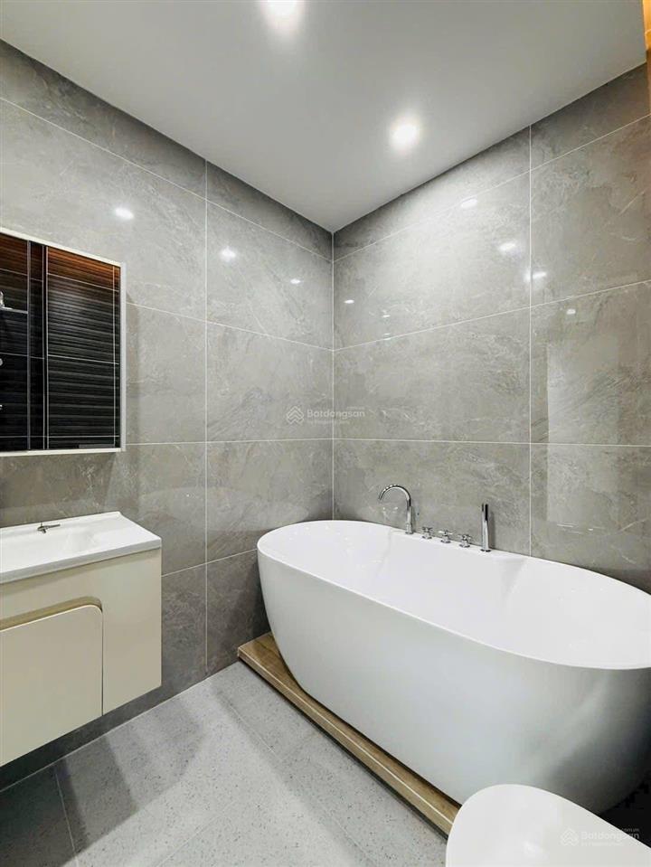 Siêu phẩm nhà mặt tiền hẻm chính chủ mai văn ngọc p phú nhuận hcm,103.5m2,giá 8ty7,sổ hồng riêng