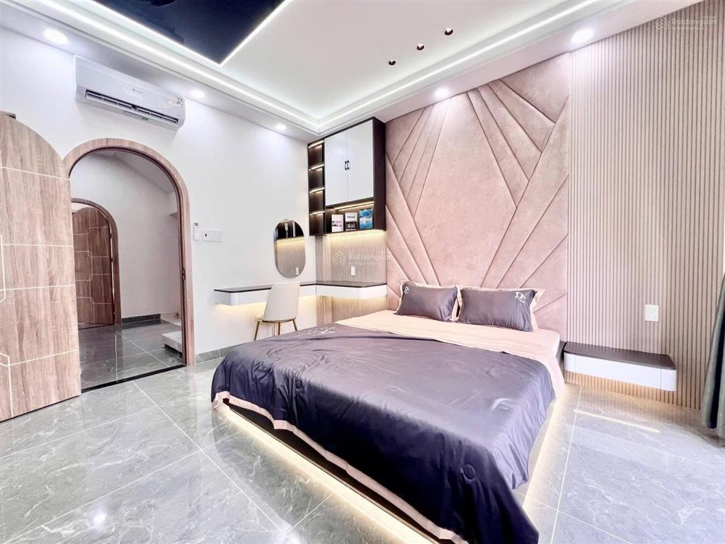 Nhà đẹp chính chủ kẹt vốn cần bán gấp ra căn trương quốc dung p phú nhuận hcm, 85m2, shr