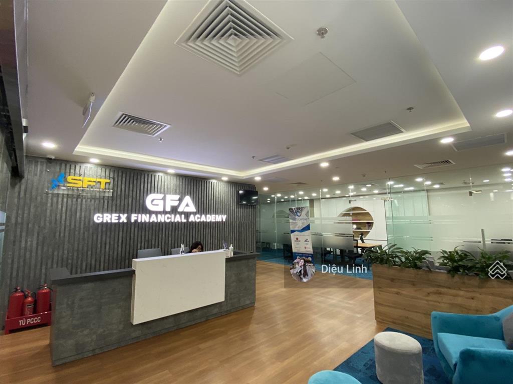 Cho thuê sàn 200m2 sẵn nội thất cực đẹp tại vinhomes west point, phạm hùng, nam từ liêm, hà nội