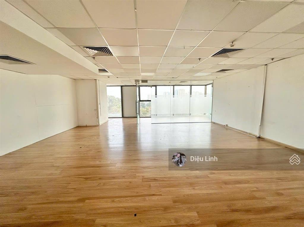 Chính chủ cho thuê sàn 500m2 cực đẹp giá rẻ tại new skyline, văn quán, hà đông