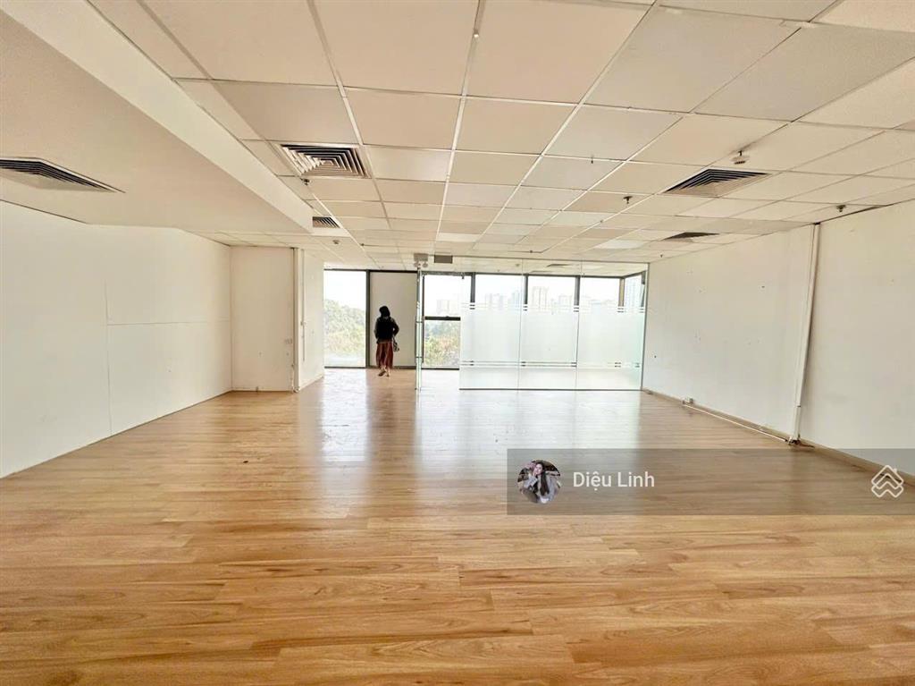 Chính chủ cho thuê sàn 500m2 cực đẹp giá rẻ tại new skyline, văn quán, hà đông