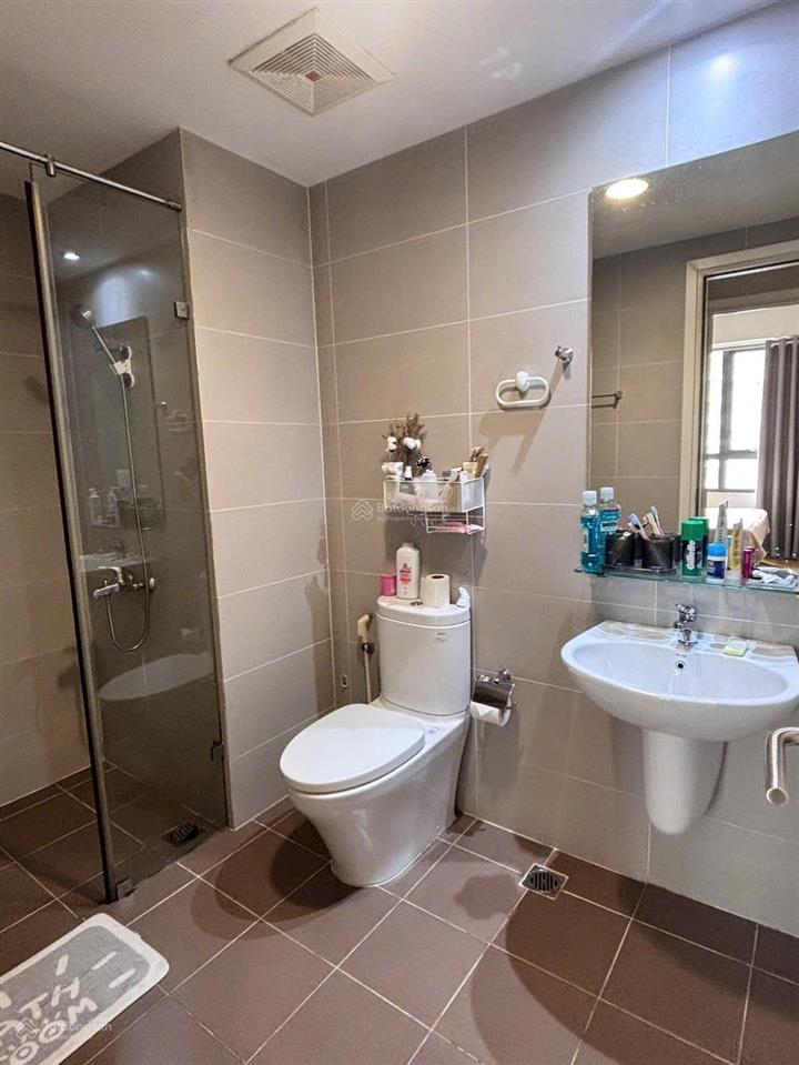 Bán căn hộ 1pn/1wc ở tháp 3 masteri thảo điền, tầng thấp, view hồ bơi, đang có sẵn hợp đồng thuê