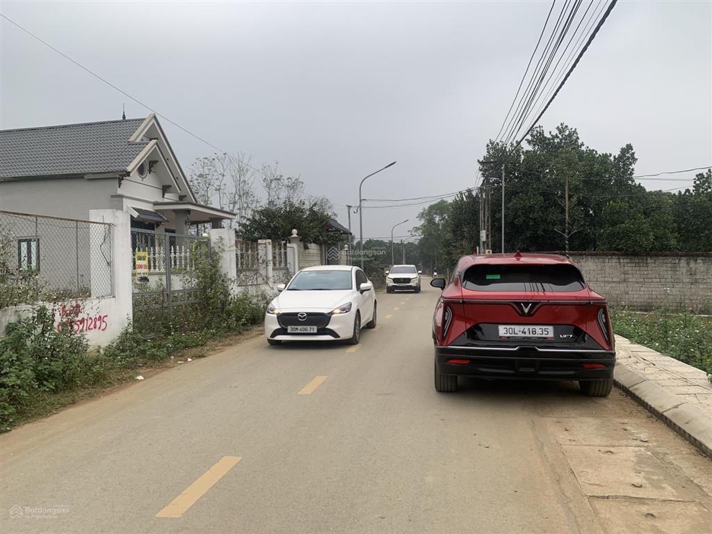 Chính chủ tôi cần bán đất thôn 6 xã hoà lạc  thạch hoà hn 100m2 full thổ cư 3,3 tỷ 0977 514 ***