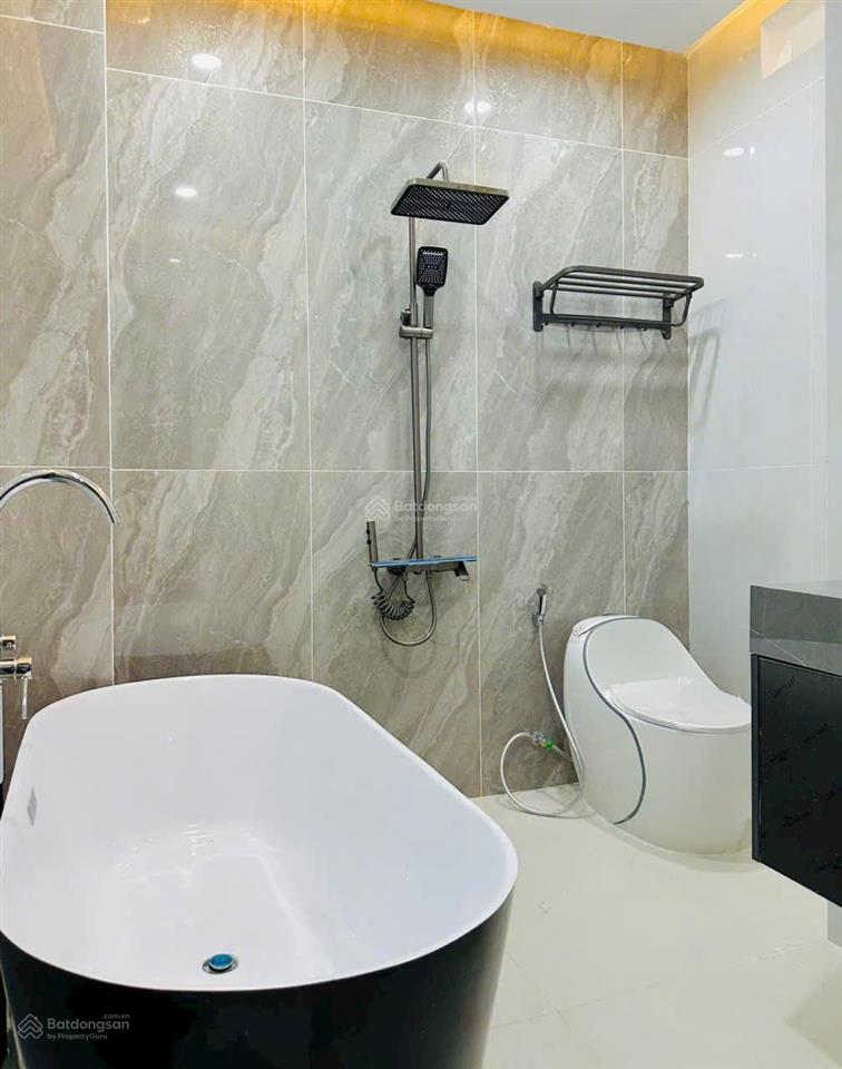 Nhà chính chủ xây kiểu hiện đại cực đẹp, thích hợp vợ chồng trẻ