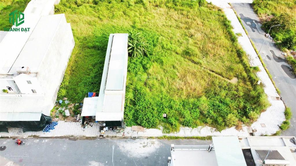 Tôi chính chủ bán diện tích lớn 800m2 thổ cư ngay trung tâm hành chính hậu nghĩa
