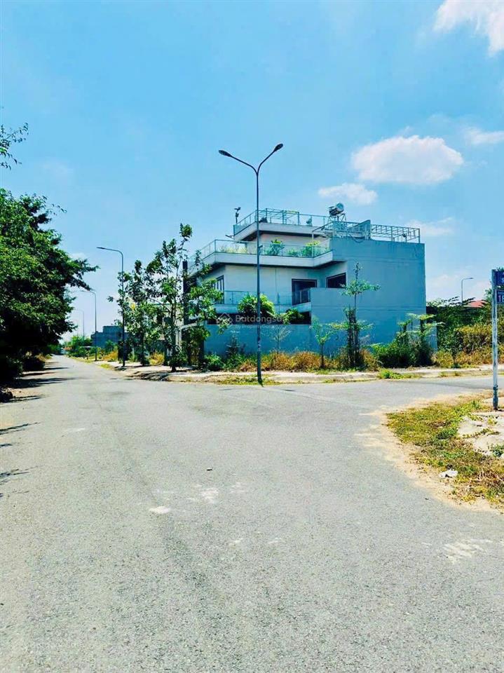 Bán 1 lô đất nằm trong khu dân cư đường nội bộ gần cầu xáng bình lợi