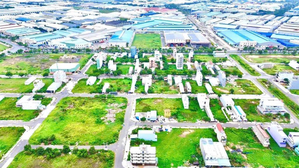 Bán 1 lô đất nằm trong khu dân cư đường nội bộ gần cầu xáng bình lợi