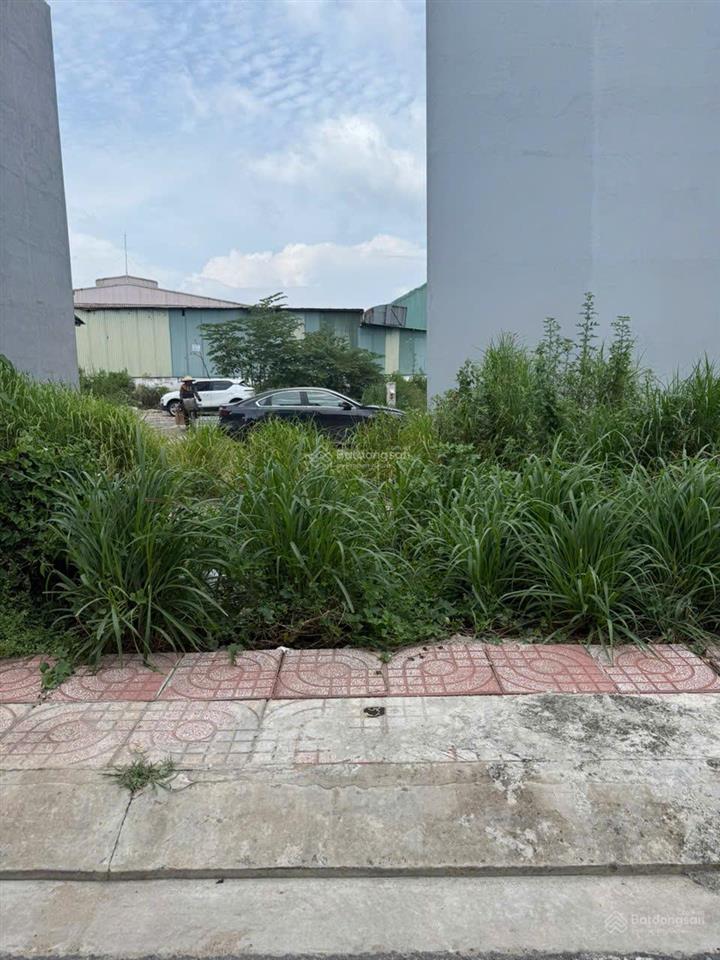 Bán 1 lô đất có chiều ngang cực kỳ hiếm tại quận bình tân