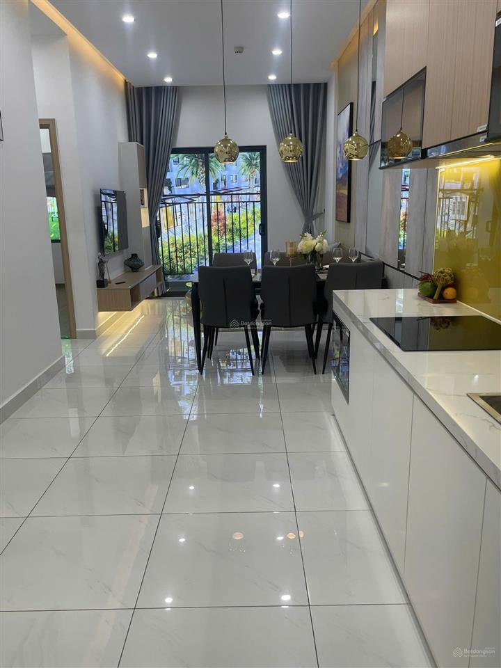 Còn thêm 1 căn nữa cũng ngay tôi đứng tên ở tháp t2b