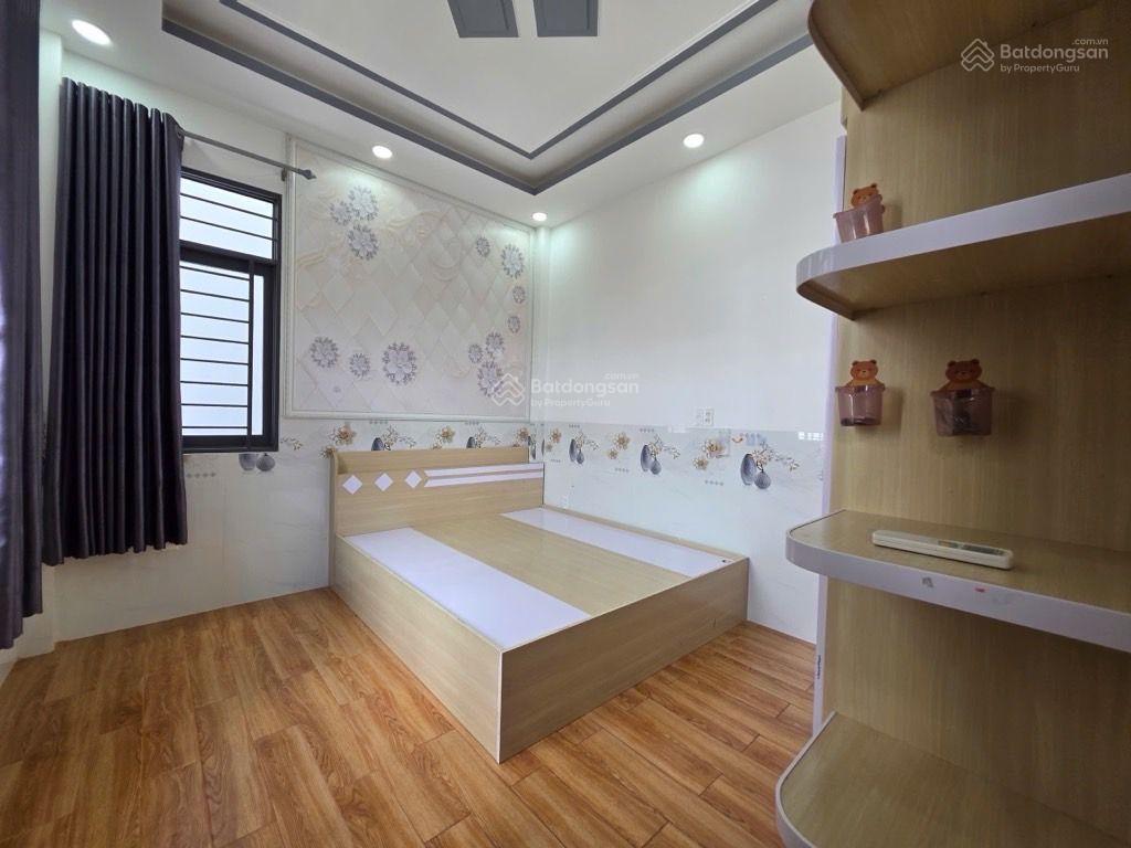Nhà đào tông nguyên  nhà bè  hẻm xe hơi  66m2  3 tầng  sổ hồng  hoàn công  6.2 tỷ