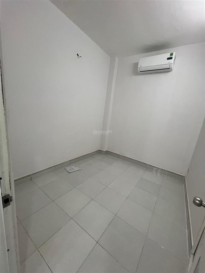 Mặt tiền hẻm xe hơi thông lê văn lương, quận 7, kinh doanh đa ngành, 2 tầng, sổ riêng, giá 6,49 tỷ.