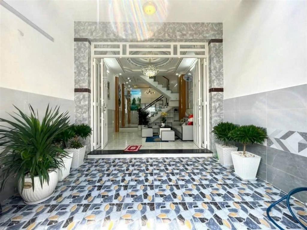 Nhà hẻm xe hơi, huỳnh tấn phát, nhà bè, ngay chợ phú xuân, 3 tầng, sổ hồng riêng, giá 5,4 tỷ